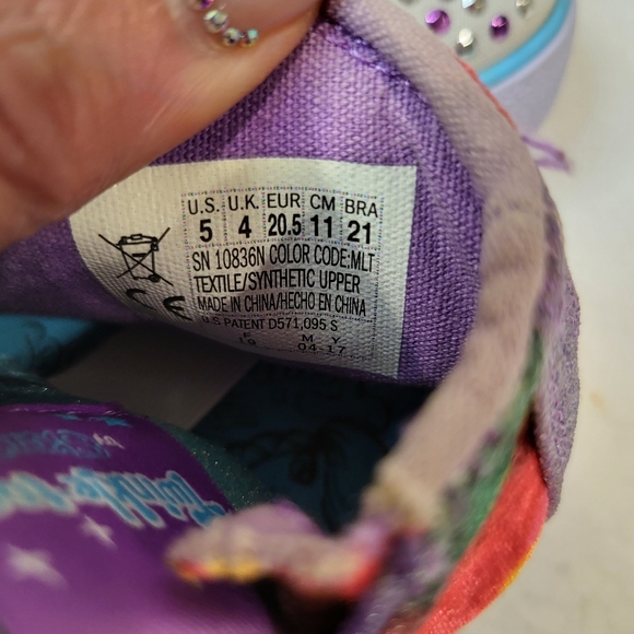 Skechers 🥳🥳HOST PICK🥳🥳twinkle toes for toddlers - Picture 10 of 10